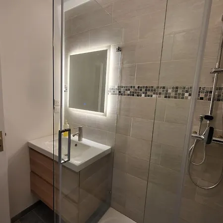 La Des Poetes Ντιζόν