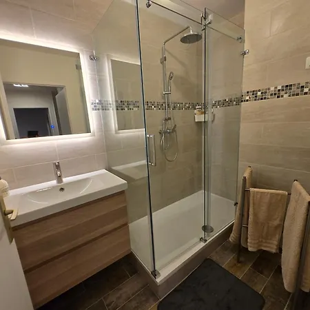 La Des Poetes ディジョン